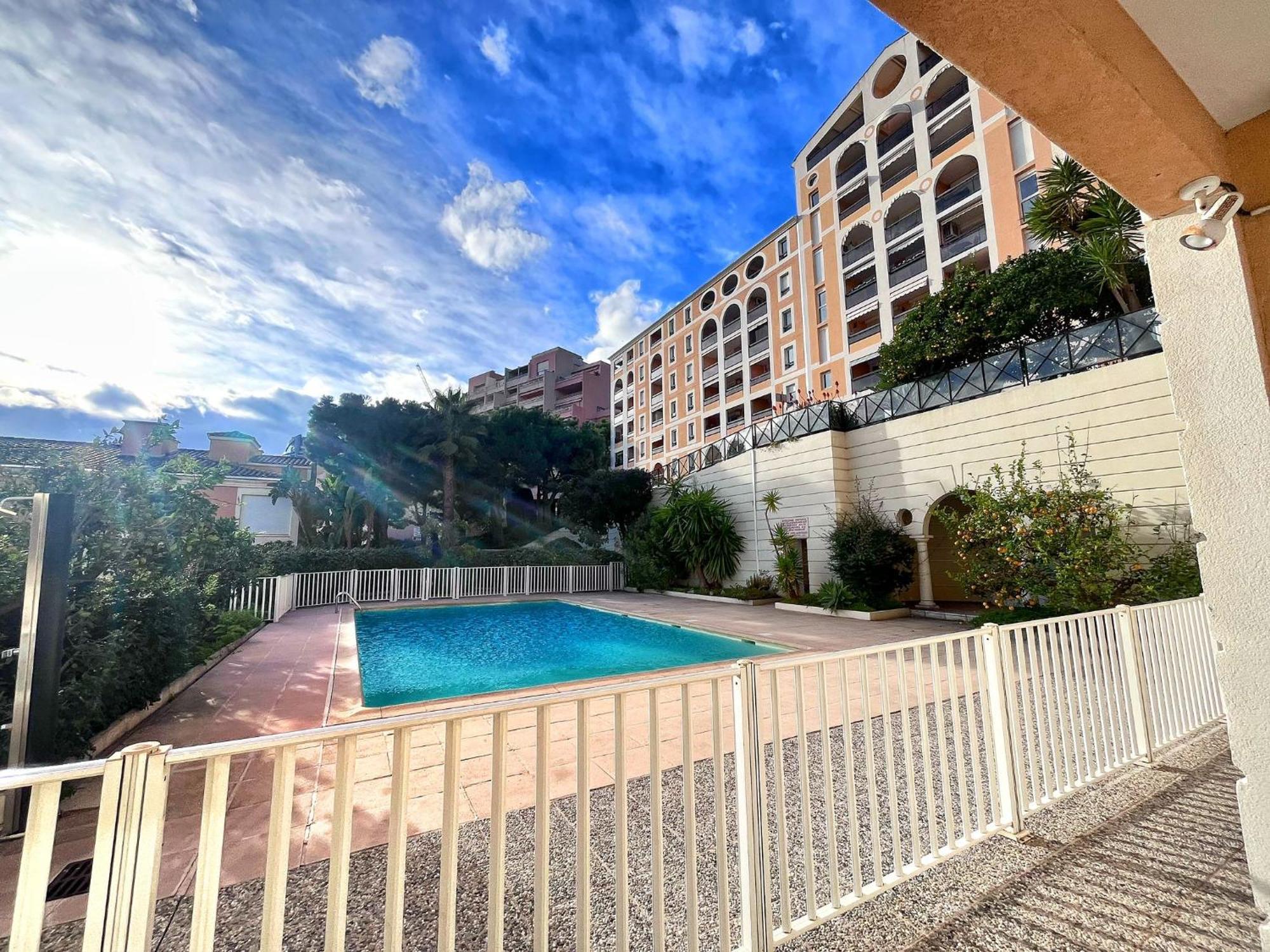 Direct Monaco Studio Devant Piscine Beausoleil Kültér fotó